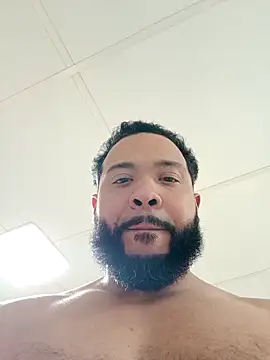 Snapshot of tripping385 chatting on 14, 3, 2026 tripping385 online show from 14, 3, 2026