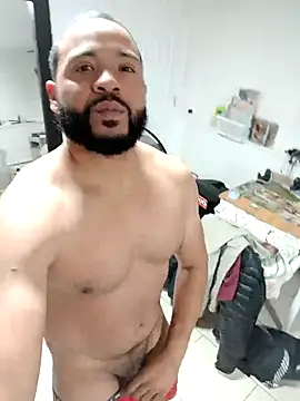 Snapshot of tripping385 chatting on 21, 10, 2025 tripping385 online show from 21, 10, 2025