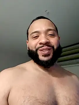 Snapshot of tripping385 chatting on 19, 12, 2025 tripping385 online show from 19, 12, 2025