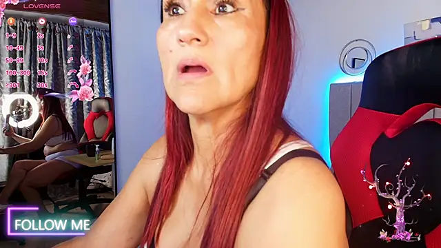 Naomi Redd online show from 26, 11, 2025