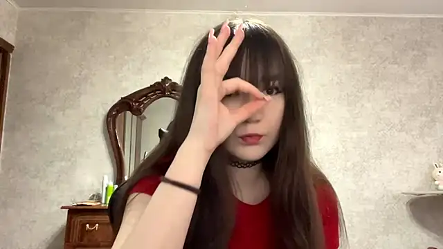 Snapshot of Pikmigirl18 chatting on 13, 10, 2025 Pikmigirl18 online show from 13, 10, 2025