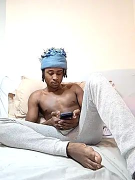 DarkSkinStroker online show from 27, 2, 2026