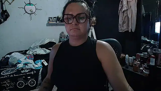 Snapshot of GoddessFabiola chatting on 24, 5, 2026 GoddessFabiola online show from 24, 5, 2026