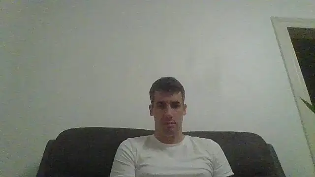 JulioIsHere4you online show from 1, 11, 2025