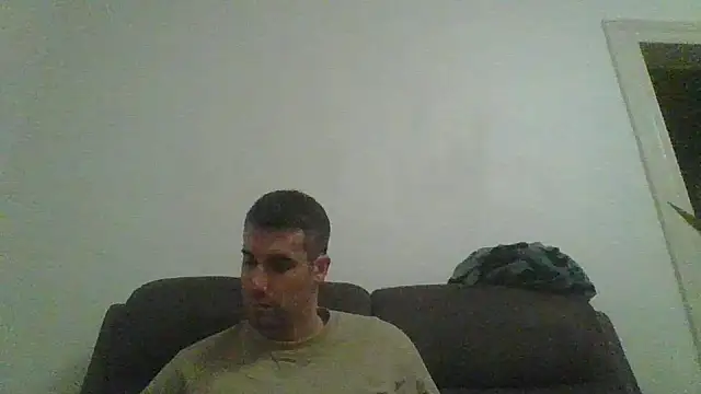 Snapshot of JulioIsHere4you chatting on 16, 12, 2025 JulioIsHere4you online show from 16, 12, 2025