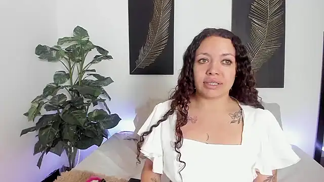 Snapshot of RubyStrong chatting on 3, 10, 2025 RubyStrong online show from 3, 10, 2025