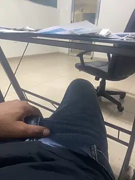 Chico031289 online show from 4, 4, 2026