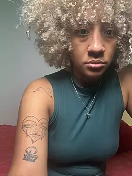 Dark chanel online show from 16, 4, 2026