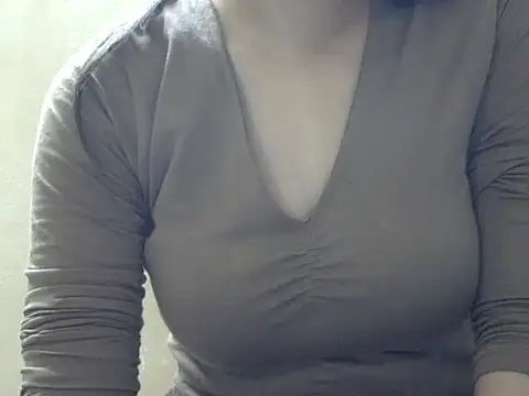Snapshot of SEXYGUDIYA chatting on 5, 10, 2025 SEXYGUDIYA online show from 5, 10, 2025