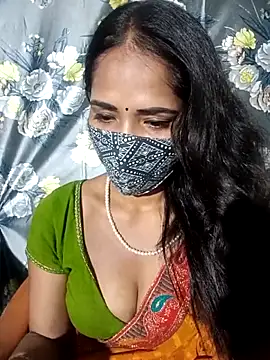 Snapshot of Bhabhilux2025 chatting on 14, 5, 2026 Bhabhilux2025 online show from 14, 5, 2026