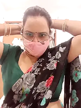 Snapshot of Your-vipasha chatting on 9, 5, 2026 Your-vipasha online show from 9, 5, 2026