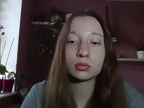 LindaPretty online show from 15, 9, 2025