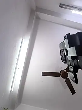 Snapshot of malhotra21 chatting on 5, 3, 2026 malhotra21 online show from 5, 3, 2026