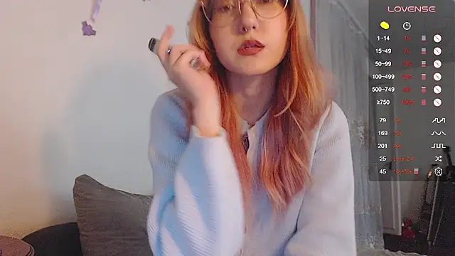 Snapshot of ohmycheryl chatting on 27, 10, 2025 ohmycheryl online show from 27, 10, 2025