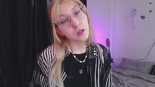 Snapshot of ohmycheryl chatting on 9, 2, 2026 ohmycheryl online show from 9, 2, 2026