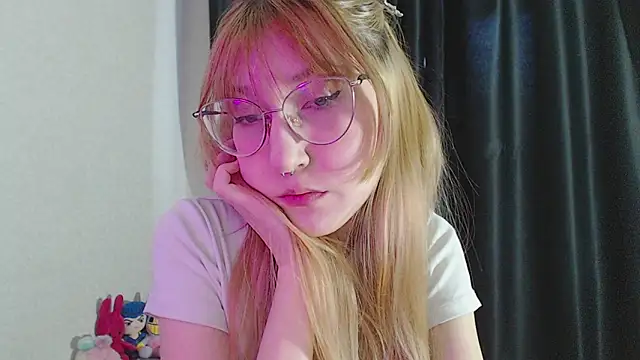 Snapshot of ohmycheryl chatting on 15, 1, 2026 ohmycheryl online show from 15, 1, 2026