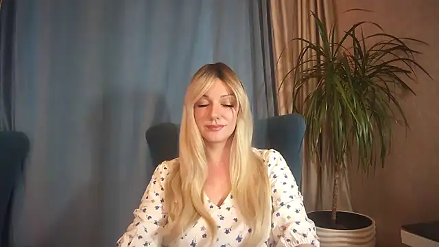 Zurelis online show from 7, 11, 2025