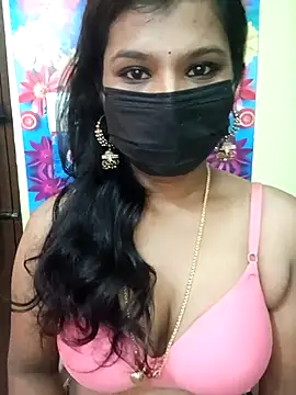 Snapshot of Divya_Spandhana_90 chatting on 9, 10, 2025 Divya Spandhana 90 online show from 9, 10, 2025