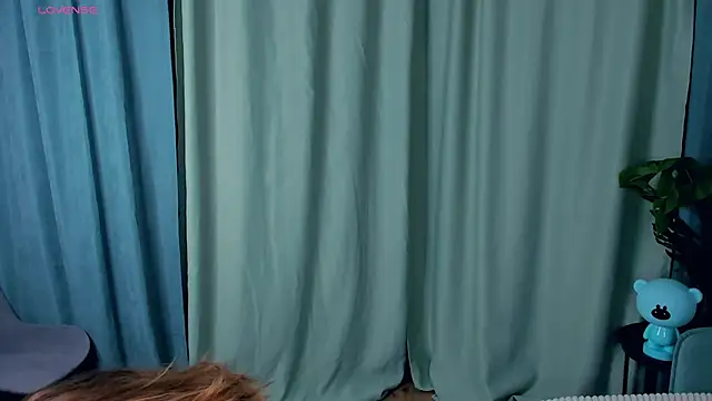 Snapshot of LaritaYoseph chatting on 1, 12, 2025 LaritaYoseph online show from 1, 12, 2025