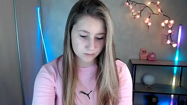 Snapshot of Milka_kamila chatting on 2, 6, 2026 Milka kamila online show from 2, 6, 2026
