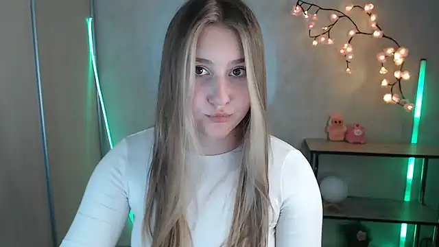 Snapshot of Milka_kamila chatting on 1, 6, 2026 Milka kamila online show from 1, 6, 2026