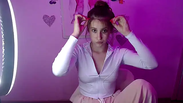 Milka kamila online show from 17, 9, 2025