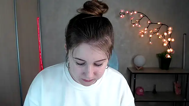 Snapshot of Milka_kamila chatting on 7, 5, 2026 Milka kamila online show from 7, 5, 2026
