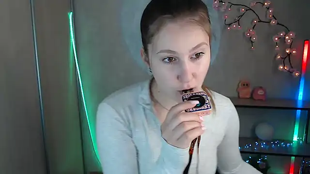 Snapshot of Milka_kamila chatting on 25, 5, 2026 Milka kamila online show from 25, 5, 2026