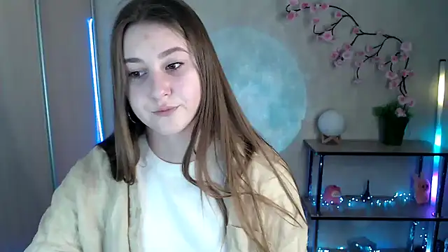 Snapshot of Milka_kamila chatting on 6, 5, 2026 Milka kamila online show from 6, 5, 2026