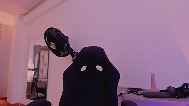 AnnaraLein online show from 24, 10, 2025