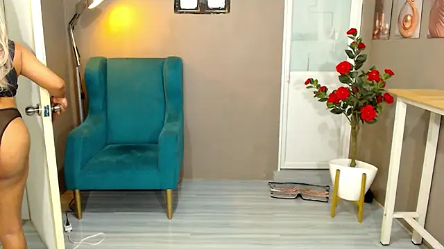 WANTEDCUMBUCKET69 online show from 4, 2, 2026