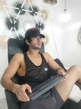 Aaron haren1 online show from 28, 9, 2025