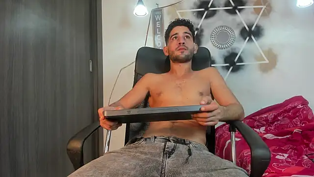 Aaron haren1 online show from 2, 10, 2025