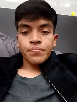 Snapshot of DavidVergagigante420 chatting on 4, 11, 2025 DavidVergagigante420 online show from 4, 11, 2025