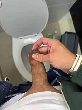 andres52720 online show from 22, 4, 2026