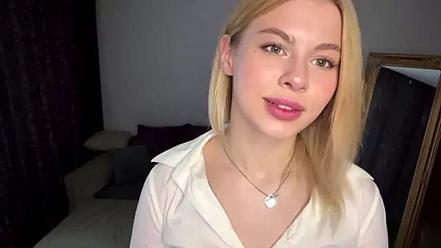 Lil Elisa online show from 11, 9, 2025