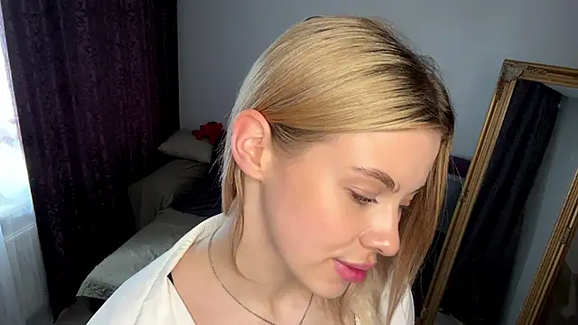 Lil Elisa online show from 9, 9, 2025