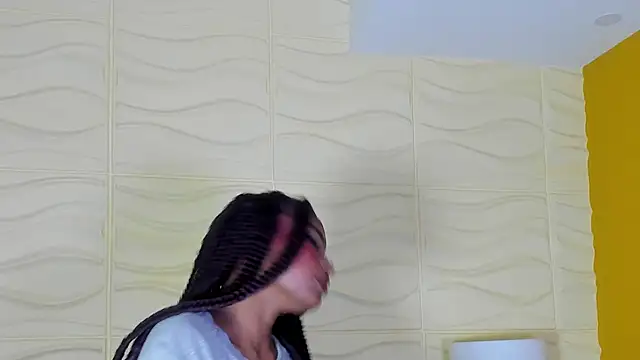 Snapshot of SophiaBloss chatting on 17, 9, 2025 SophiaBloss online show from 17, 9, 2025