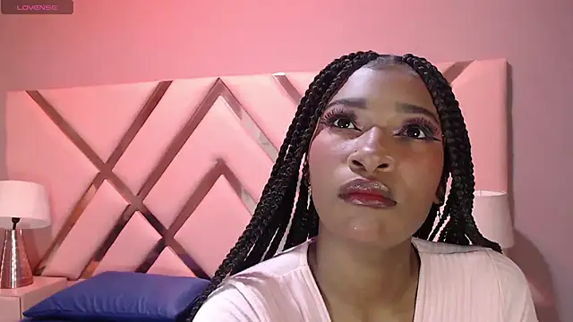 Snapshot of SophiaBloss chatting on 19, 9, 2025 SophiaBloss online show from 19, 9, 2025