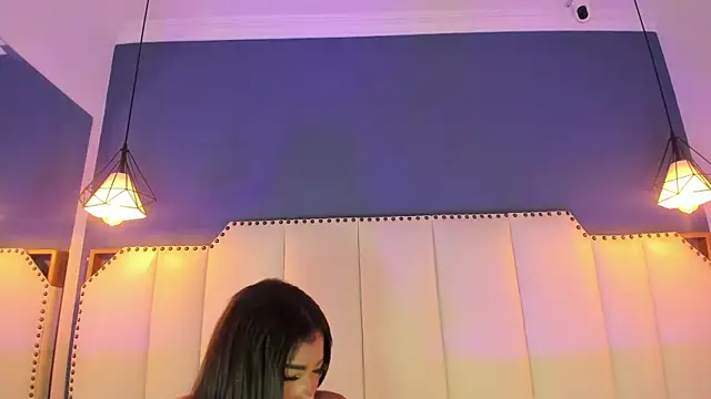 SophiaBloss online show from 7, 1, 2026