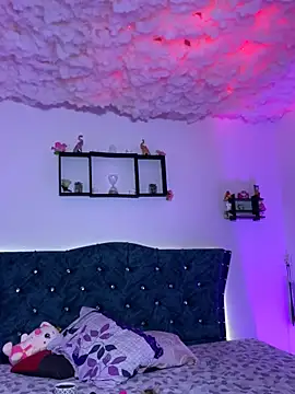 Snapshot of Daisys_Fun chatting on 8, 10, 2025 Daisys Fun online show from 8, 10, 2025