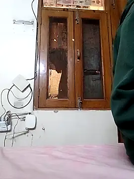 miss raavy online show from 21, 12, 2025