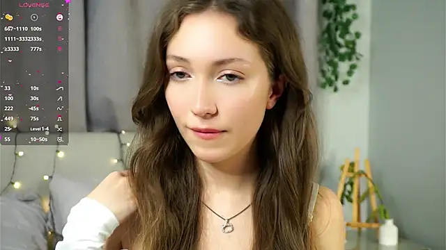 Snapshot of ZeniaBolich chatting on 16, 10, 2025 ZeniaBolich online show from 16, 10, 2025