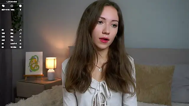 Snapshot of ZeniaBolich chatting on 18, 10, 2025 ZeniaBolich online show from 18, 10, 2025