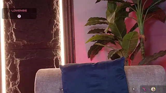 La Diabla 111  online show from 23, 10, 2025