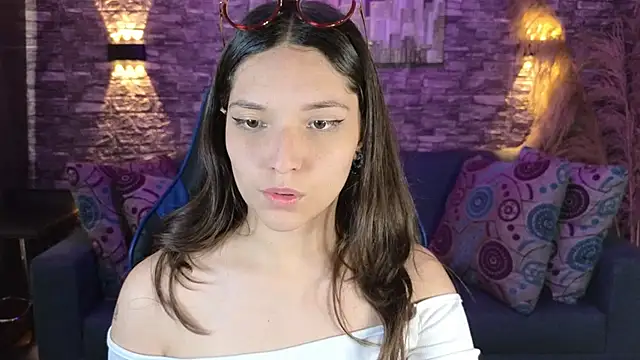 Snapshot of imrockstar chatting on 23, 10, 2025 imrockstar online show from 23, 10, 2025