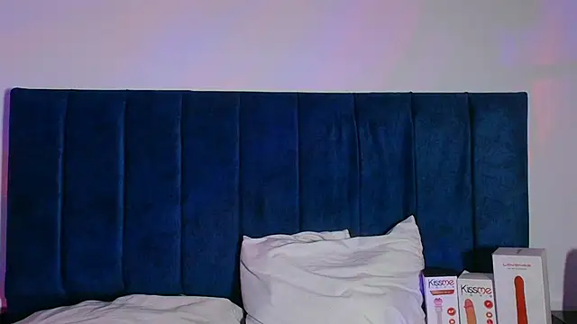 Dulce Bella  online show from 7, 10, 2025