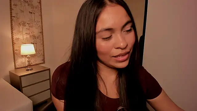 Snapshot of allie_bruce chatting on 4, 7, 2026 allie bruce online show from 4, 7, 2026