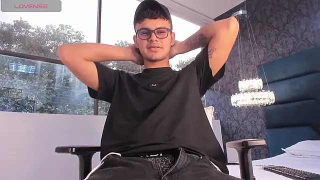 Tthiago cruz online show from 15, 11, 2025