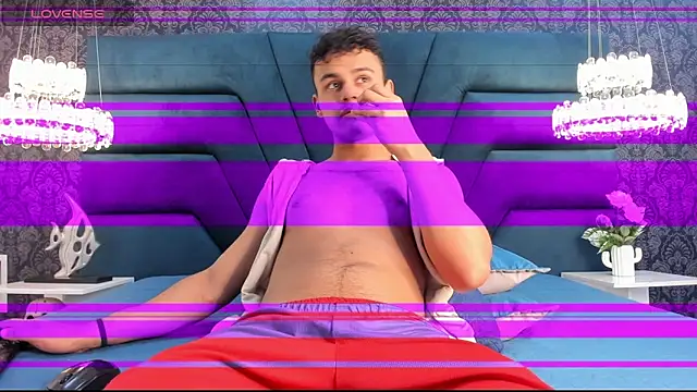 Tthiago cruz online show from 11, 11, 2025